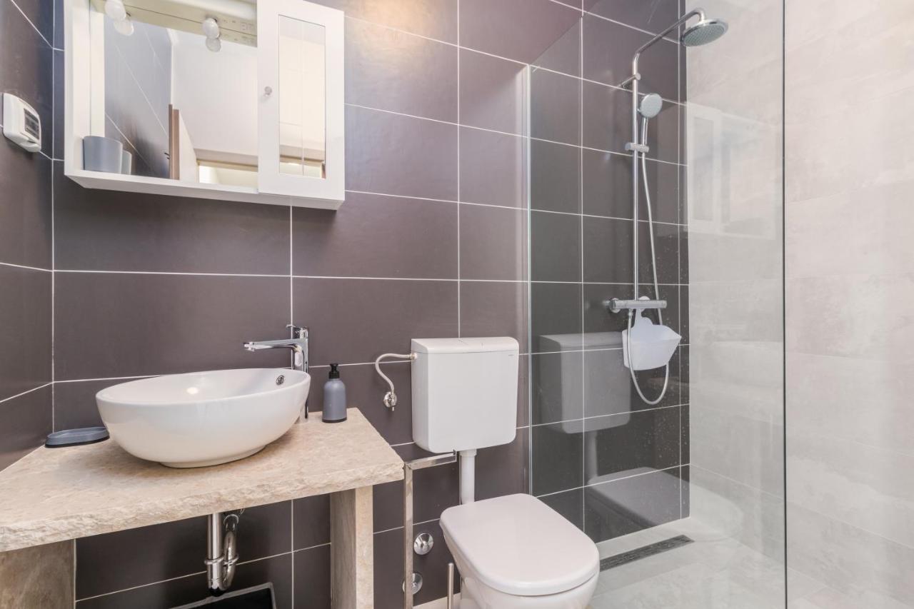 Apartmani Noa I Natali Kaldanija Extérieur photo