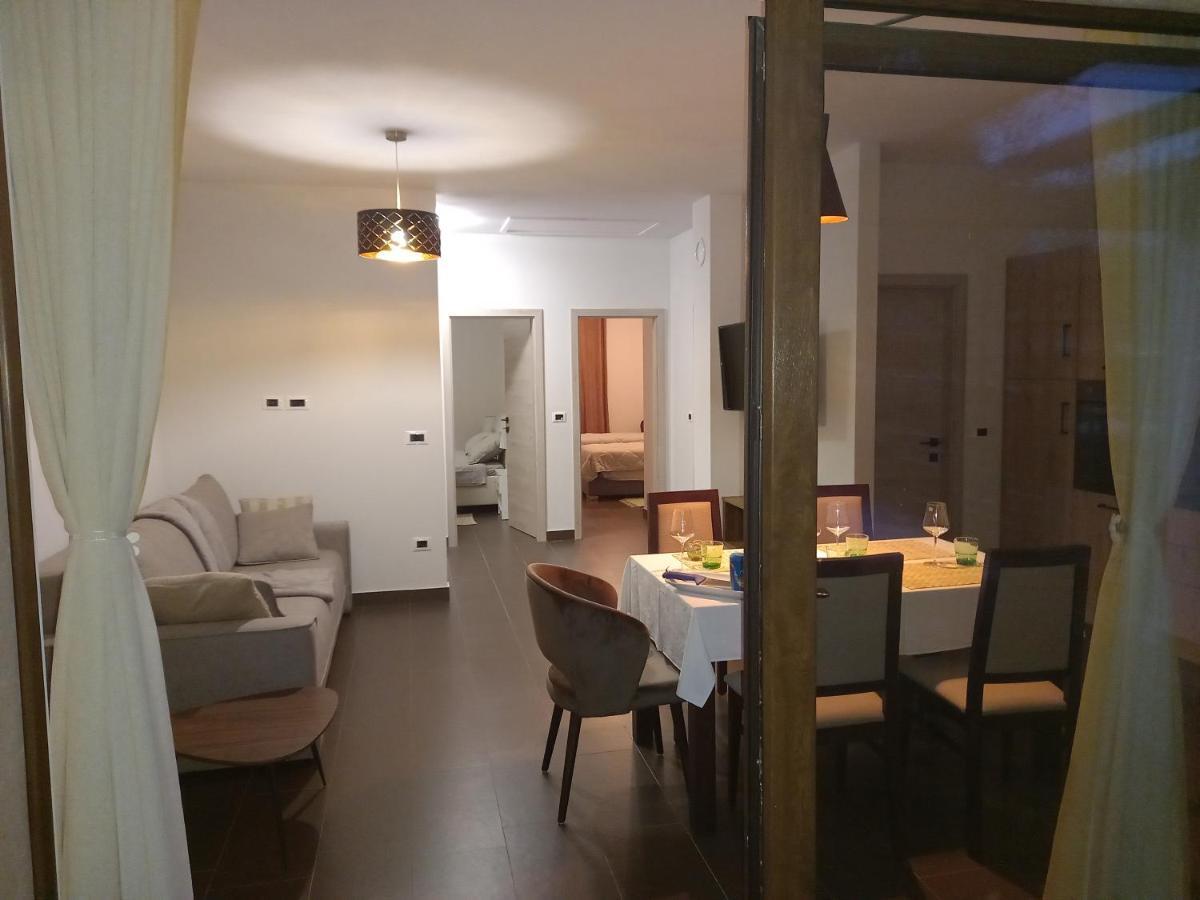 Apartmani Noa I Natali Kaldanija Extérieur photo