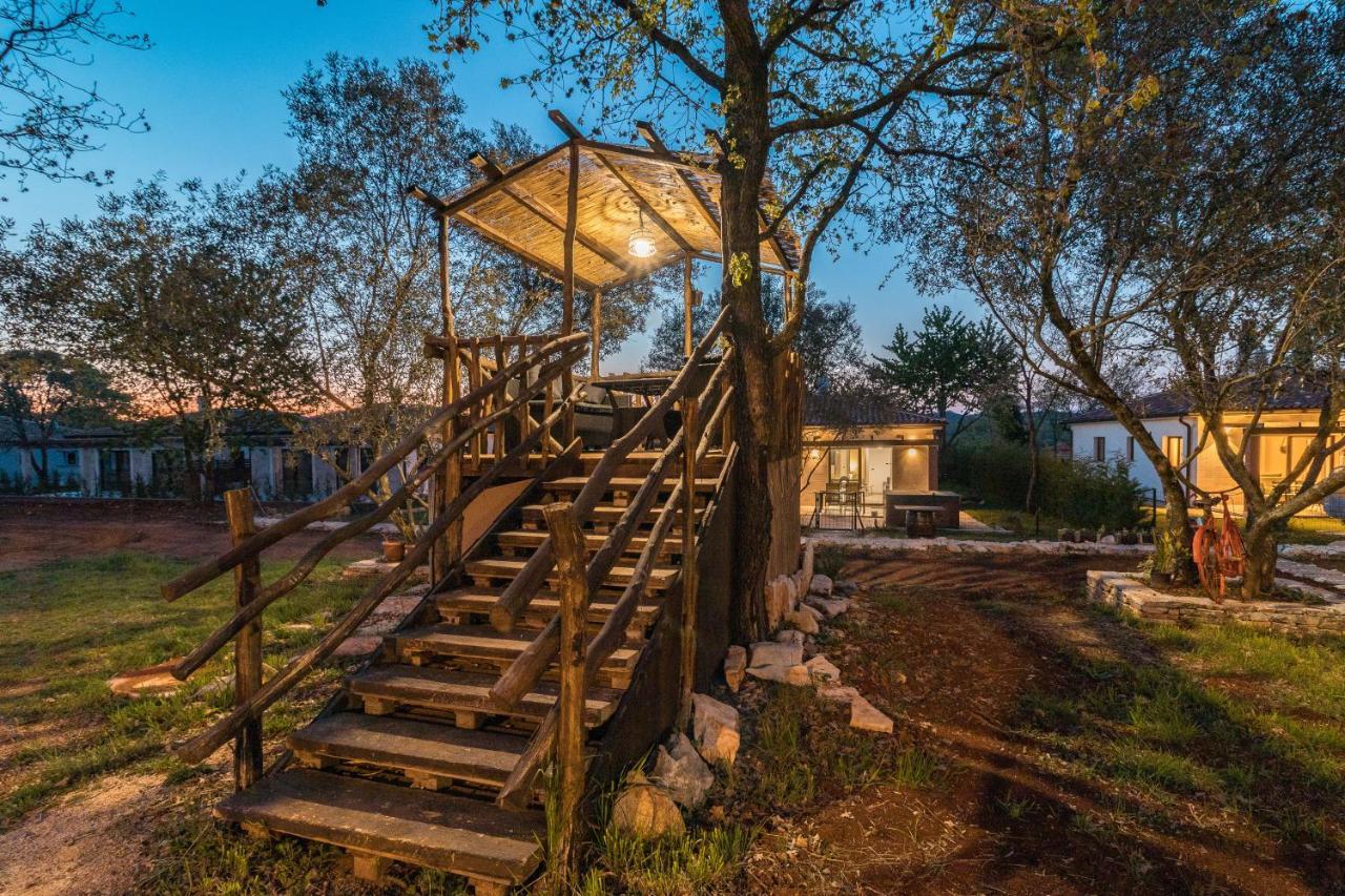 Apartmani Noa I Natali Kaldanija Extérieur photo