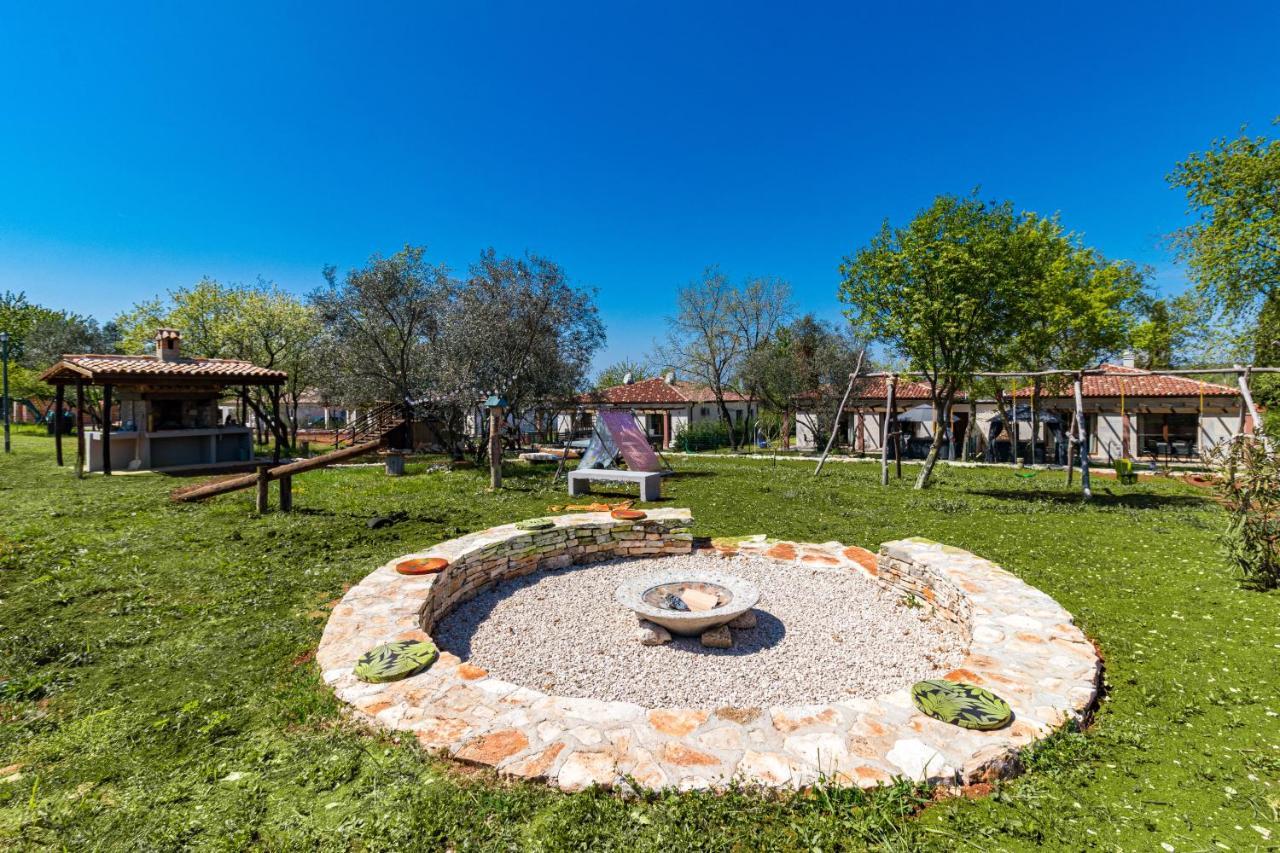Apartmani Noa I Natali Kaldanija Extérieur photo