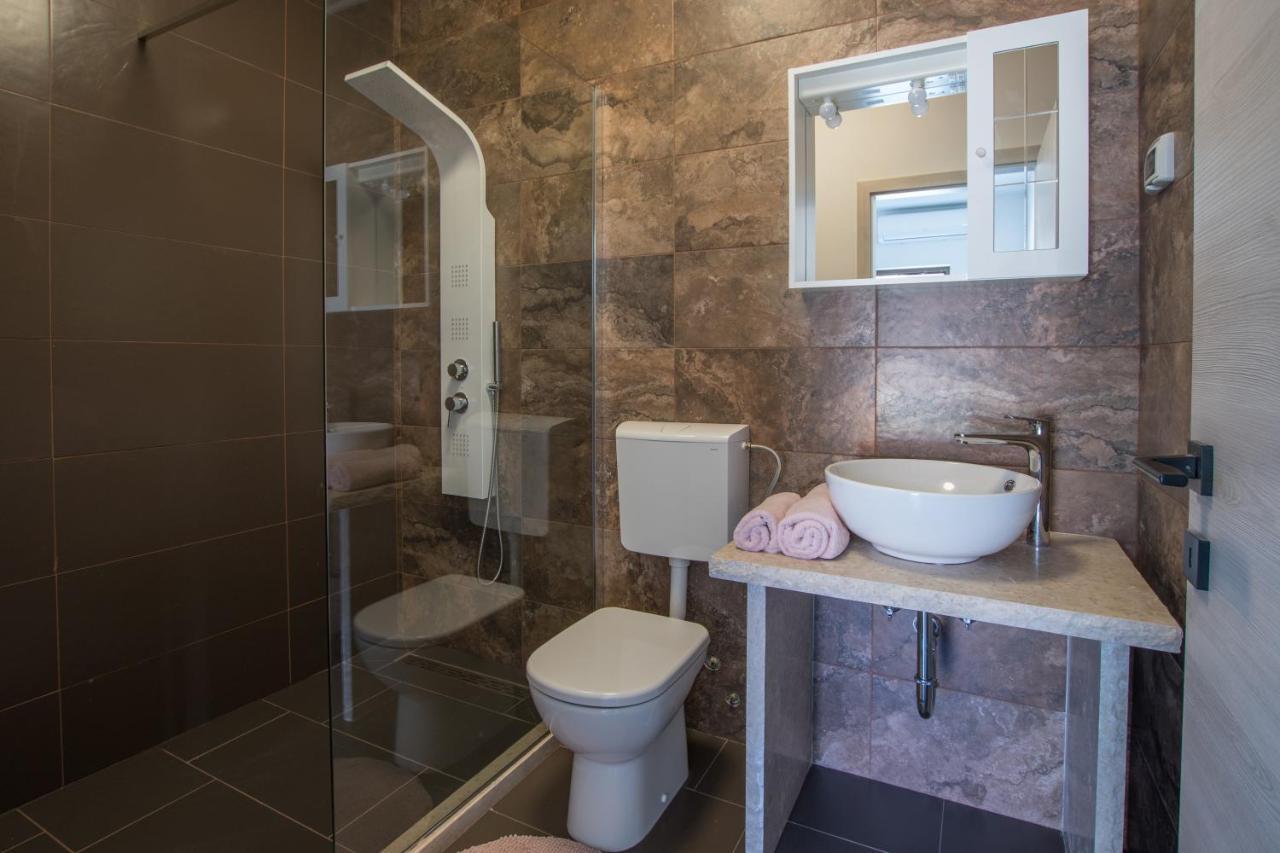 Apartmani Noa I Natali Kaldanija Extérieur photo