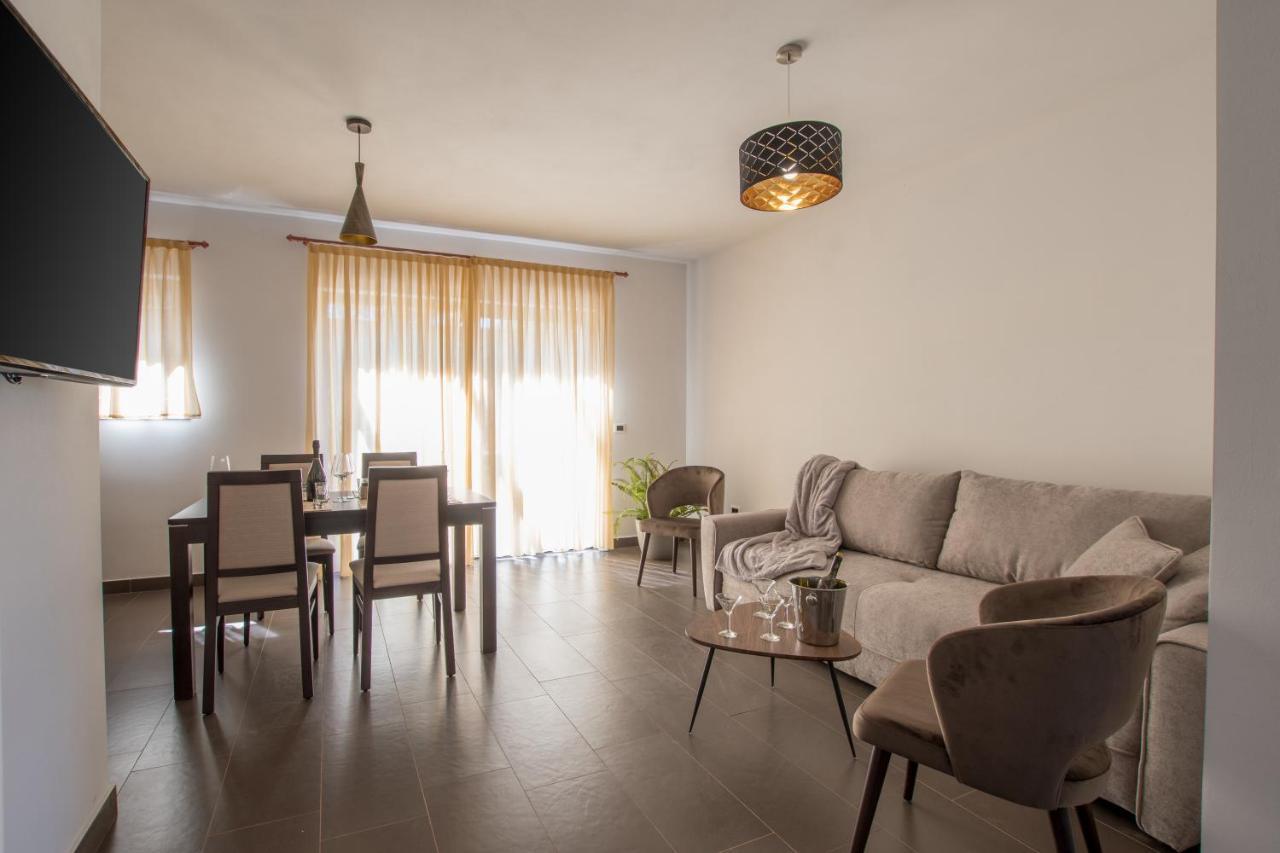 Apartmani Noa I Natali Kaldanija Extérieur photo